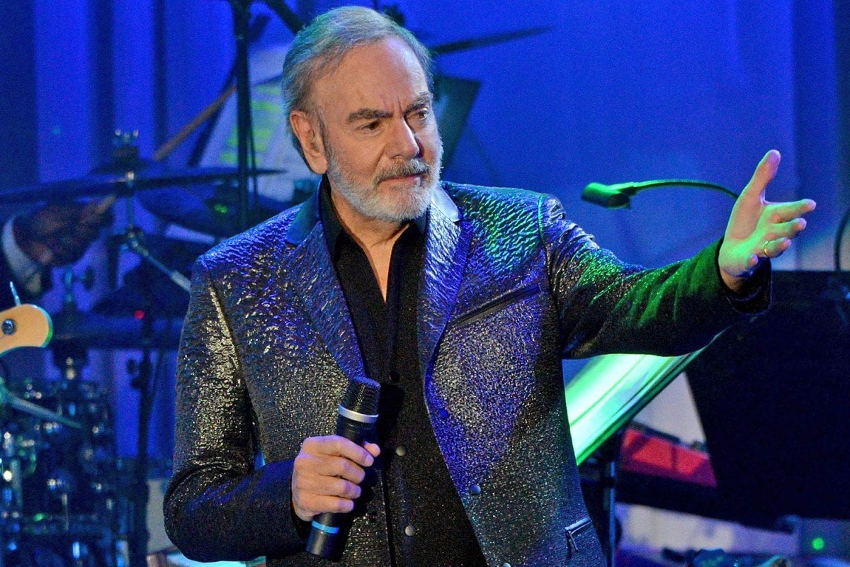 Neil Diamond diagnosed with Parkinsons, retires from ...